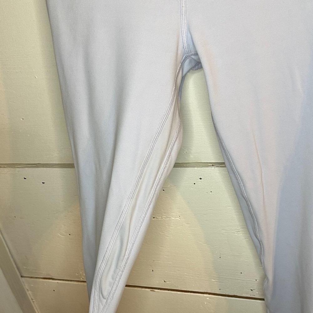 Lululemon Align Lavender High Rise Crop Leggings - Picture 4 of 12